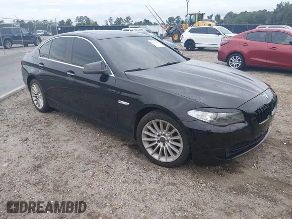 ✅ 2011 BMW 5 Series 535i xDrive • VIN: WBAFU7C57BC778535 • Lot: 45361764. Wystawiony na IAAI z przebiegiem 135 746 mil. Bezpłatny archiwum sprzedaży aukcyjnych z USA i szczegółowy raport historii pojazdu na DreamBid. Zdjęcie 1.