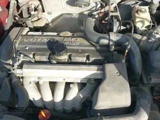 ✅ 1997 Volvo 850 • VIN: YV1LW5728V2308040 • Lot: 43797194. Wystawiony na IAAI z przebiegiem 105 439 mil. Bezpłatny archiwum sprzedaży aukcyjnych z USA i szczegółowy raport historii pojazdu na DreamBid. Zdjęcie 12.