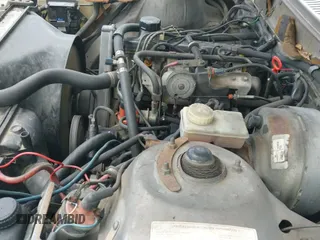 ✅ 1985 Volvo 240 DL • VIN: YV1AX8845F1111890 • Лот: 42506203. Опубликован ранее на IAAI с пробегом 238 582 миль. Бесплатный доступ к архиву аукционных продаж из США и подробный отчёт об истории автомобиля на DreamBid. Изображение 12.