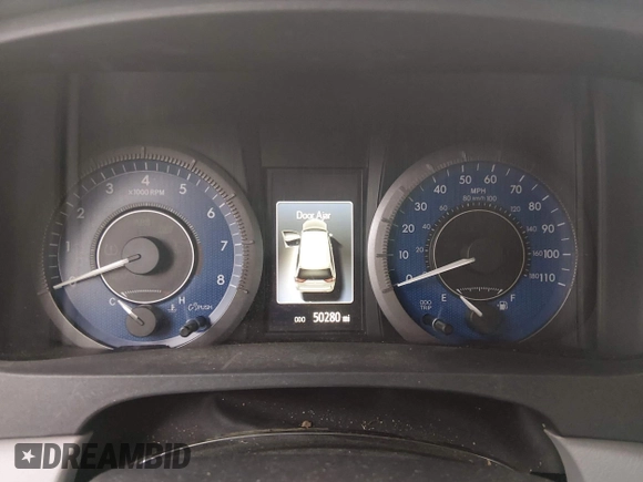 ✅ 2020 Toyota Sienna XLE • VIN: 5TDDZ3DC2LS233280 • Lot: 44839013. Wystawiony na IAAI z przebiegiem 50 280 mil. Bezpłatny archiwum sprzedaży aukcyjnych z USA i szczegółowy raport historii pojazdu na DreamBid. Zdjęcie 7.