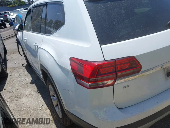 ✅ 2019 Volkswagen Atlas SE • VIN: 1V2WR2CA4KC545666 • Lot: 45040789. Listed on IAAI with 63,337 mi. Free auction sales archive from the USA and detailed vehicle history report at DreamBid. Image 3.