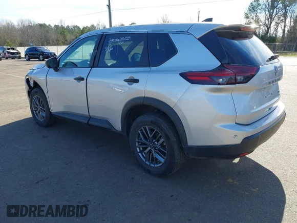 ✅ 2024 Nissan Rogue S • VIN: 5N1BT3AB1RC700067 • Lot: 44130341. Wystawiony na IAAI z przebiegiem 52 188 mil. Bezpłatny archiwum sprzedaży aukcyjnych z USA i szczegółowy raport historii pojazdu na DreamBid. Zdjęcie 3.