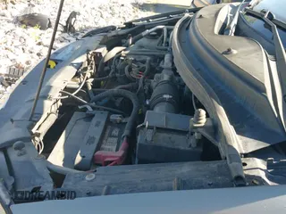 ✅ 2006 Mercury Monterey Luxury • VIN: 2MRDA22266BJ02268 • Lot: 42321440. Wystawiony na IAAI z przebiegiem 177 432 mil. Bezpłatny archiwum sprzedaży aukcyjnych z USA i szczegółowy raport historii pojazdu na DreamBid. Zdjęcie 19.