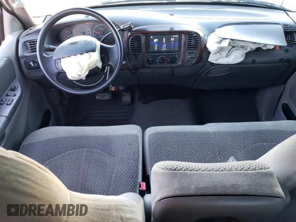 ✅ 2000 Ford F-150 XL • VIN: 2FTRX07W9YCA03741 • Lot: 73014025. Listed on Copart with 94,351 mi. Free auction sales archive from the USA and detailed vehicle history report at DreamBid. Image 8.