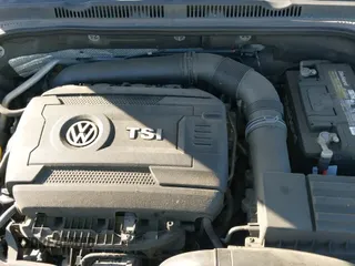 ✅ 2015 Volkswagen Jetta SE • VIN: 3VWD07AJXFM332063 • Лот: 43713596. Опубликован ранее на IAAI с пробегом 137 806 миль. Бесплатный доступ к архиву аукционных продаж из США и подробный отчёт об истории автомобиля на DreamBid. Изображение 12.