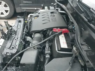 ✅ 2019 Toyota C-HR XLE • VIN: JTNKHMBX6K1038117 • Lot: 43301516. Wystawiony na IAAI z przebiegiem 43 659 mil. Bezpłatny archiwum sprzedaży aukcyjnych z USA i szczegółowy raport historii pojazdu na DreamBid. Zdjęcie 20.