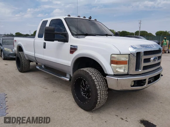 ✅ 2008 Ford F-350 • VIN: 1FTSX31R18EA47765 • Лот: 45370965. Опубліковано раніше на IAAI з пробігом 219 461 миль. Безкоштовний доступ до архіву аукціонних продажів зі США та докладний звіт про історію автомобіля на DreamBid. Зображення 1.