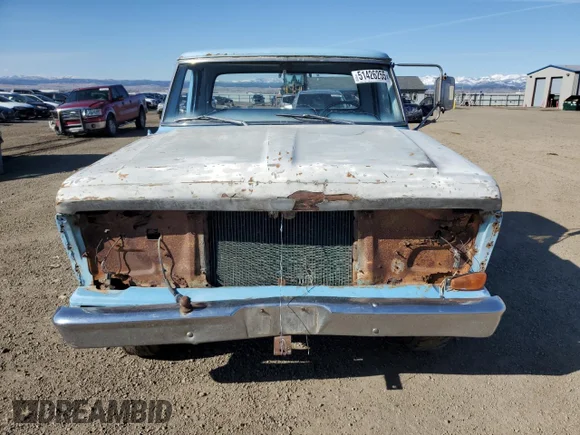 ✅ 1972 FORD All Models F250 • VIN: F25YRM42132 • Лот: 51426255. Опубліковано раніше на Copart з пробігом Не вказано. Безкоштовний доступ до архіву аукціонних продажів зі США та докладний звіт про історію автомобіля на DreamBid. Зображення 5.