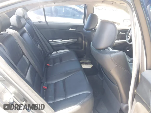 ✅ 2009 Honda Accord EX-L • VIN: 1HGCP268X9A072415 • Lot: 45133736. Wystawiony na IAAI z przebiegiem 210 532 mil. Bezpłatny archiwum sprzedaży aukcyjnych z USA i szczegółowy raport historii pojazdu na DreamBid. Zdjęcie 8.