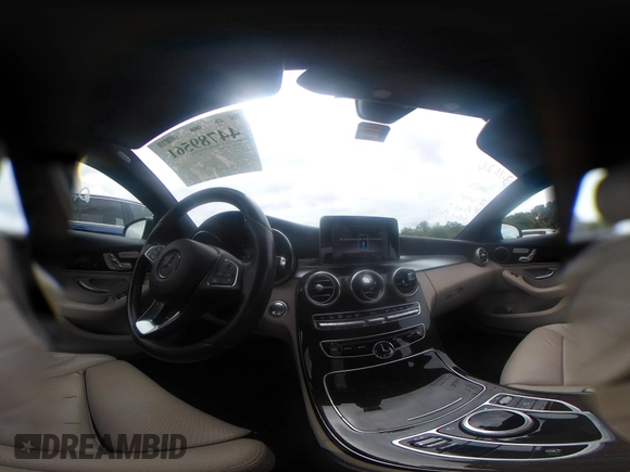 ✅ 2018 Mercedes-Benz C 300 • VIN: 55SWF4JB9JU247938 • Lot: 44789561. Wystawiony na IAAI z przebiegiem 77 971 mil. Bezpłatny archiwum sprzedaży aukcyjnych z USA i szczegółowy raport historii pojazdu na DreamBid. Zdjęcie 18.