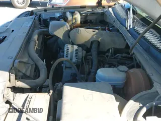 2006 Chevrolet Silverado 1500 LT1 with VIN 2GCEC13Z361349261, listed as a IAAI auction lot 43321340 with 105,775 mi miles and . Bid and sale history available at DreamBid. Image 19.