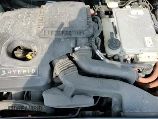 ✅ 2017 Lincoln MKZ Hybrid Reserve • VIN: 3LN6L5MU7HR634960 • Lot: 80201065. Wystawiony na Copart z przebiegiem 116 469 mil. Bezpłatny archiwum sprzedaży aukcyjnych z USA i szczegółowy raport historii pojazdu na DreamBid. Zdjęcie 13.