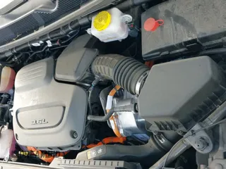 ✅ 2024 Chrysler Pacifica Hybrid Select • VIN: 2C4RC1S7XRR153826 • Lot: 42495841. Listed on IAAI with 30,123 mi. Free auction sales archive from the USA and detailed vehicle history report at DreamBid. Image 19.