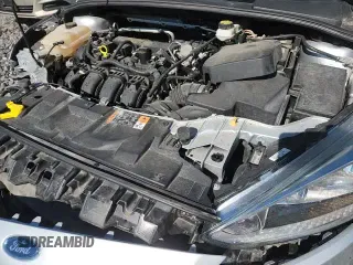 ✅ 2017 Ford Focus SE • VIN: 1FADP3F29HL266446 • Lot: 90981825. Listed on Copart with 83,619 mi. Free auction sales archive from the USA and detailed vehicle history report at DreamBid. Image 14.