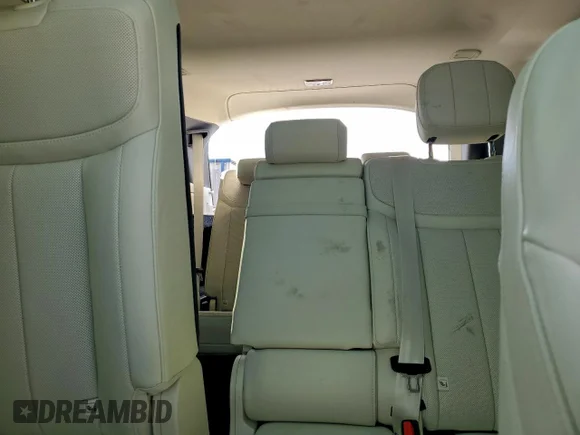✅ 2025 Land Rover Range Rover SE • VIN: SALKPBE9XSA307009 • Лот: 93943395. Опубліковано раніше на Copart з пробігом 16 102 миль. Безкоштовний доступ до архіву аукціонних продажів зі США та докладний звіт про історію автомобіля на DreamBid. Зображення 10.