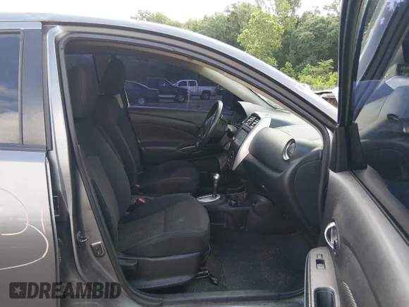✅ 2019 Nissan Versa SV • VIN: 3N1CN7AP3KL862723 • Лот: 45180888. Опубликован ранее на IAAI с пробегом 169 569 миль. Бесплатный доступ к архиву аукционных продаж из США и подробный отчёт об истории автомобиля на DreamBid. Изображение 5.