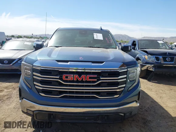 ✅ 2024 GMC Sierra 1500 SLT • VIN: 1GTUUDED6RZ150308 • Lot: 45164492. Wystawiony na IAAI z przebiegiem 55 820 mil. Bezpłatny archiwum sprzedaży aukcyjnych z USA i szczegółowy raport historii pojazdu na DreamBid. Zdjęcie 6.
