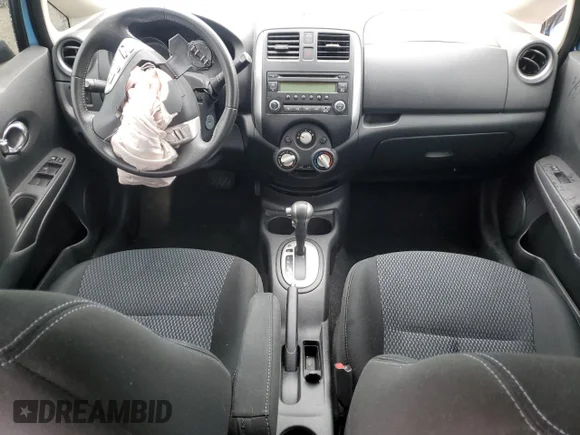✅ 2014 Nissan Note S • VIN: 3N1CE2CP9EL374364 • Lot: 59296115. Wystawiony na Copart z przebiegiem Nie podano. Bezpłatny archiwum sprzedaży aukcyjnych z USA i szczegółowy raport historii pojazdu na DreamBid. Zdjęcie 8.