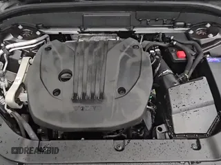 ✅ 2023 Volvo XC60 Plus Bright Theme • VIN: YV4L12RE6P1256908 • Лот: 71562585. Опубликован ранее на Copart с пробегом 5 485 миль. Бесплатный доступ к архиву аукционных продаж из США и подробный отчёт об истории автомобиля на DreamBid. Изображение 15.