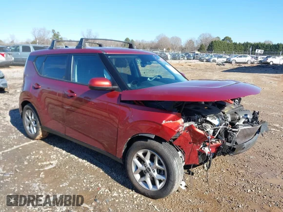 ✅ 2024 Kia Soul LX • VIN: KNDJ23AU8R7906449 • Лот: 44198528. Опубликован ранее на IAAI с пробегом 50 243 миль. Бесплатный доступ к архиву аукционных продаж из США и подробный отчёт об истории автомобиля на DreamBid. Изображение 1.