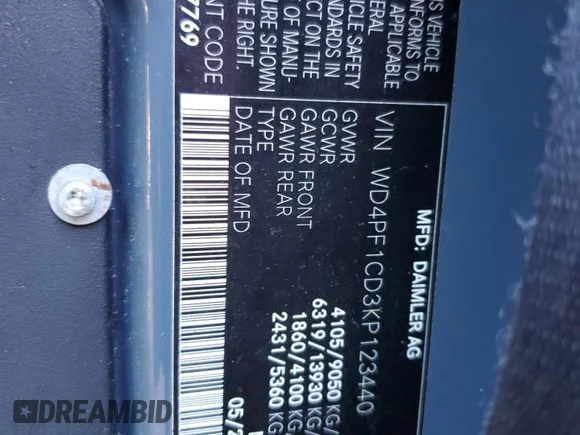 ✅ 2019 Mercedes-Benz Sprinter Cargo • VIN: WD4PF1CD3KP123440 • Lot: 71799602. Listed on Copart with 70,692 mi. Free auction sales archive from the USA and detailed vehicle history report at DreamBid. Image 13.