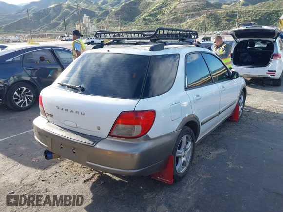 ✅ 2002 Subaru Impreza Outback Special Sports • VIN: JF1GG68522G804278 • Lot: 44695583. Wystawiony na IAAI z przebiegiem 201 708 mil. Bezpłatny archiwum sprzedaży aukcyjnych z USA i szczegółowy raport historii pojazdu na DreamBid. Zdjęcie 4.