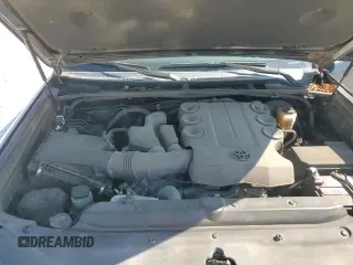 ✅ 2018 Toyota 4Runner SR5 • VIN: JTEZU5JR2J5166686 • Лот: 82459335. Опубликован ранее на Copart с пробегом 86 143 миль. Бесплатный доступ к архиву аукционных продаж из США и подробный отчёт об истории автомобиля на DreamBid. Изображение 16.