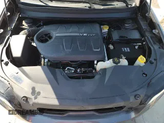 ✅ 2019 Jeep Cherokee Latitude Plus • VIN: 1C4PJLLX3KD290932 • Lot: 81157445. Wystawiony na Copart z przebiegiem 69 191 mil. Bezpłatny archiwum sprzedaży aukcyjnych z USA i szczegółowy raport historii pojazdu na DreamBid. Zdjęcie 16.