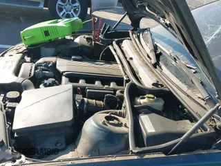 ✅ 2002 BMW 3 Series 325i • VIN: WBAET37442NJ20930 • Лот: 43102667. Опубликован ранее на IAAI с пробегом Не указан. Бесплатный доступ к архиву аукционных продаж из США и подробный отчёт об истории автомобиля на DreamBid. Изображение 12.