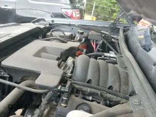 ✅ 2015 Chevrolet Silverado 1500 LT • VIN: 3GCUKREC2FG415120 • Lot: 42418809. Listed on IAAI with 135,972 mi. Free auction sales archive from the USA and detailed vehicle history report at DreamBid. Image 19.