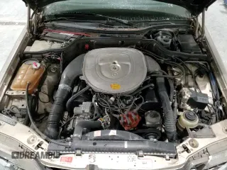 ✅ 1990 Mercedes-Benz 560 • VIN: WDBCA39E7LA517710 • Lot: 85307074. Listed on Copart with 225,233 mi. Free auction sales archive from the USA and detailed vehicle history report at DreamBid. Image 13.