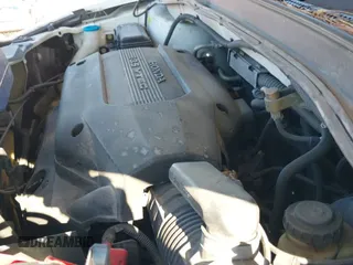 ✅ 2003 Honda Pilot EX • VIN: 2HKYF18523H589583 • Lot: 40834105. Listed on IAAI with 210,448 mi. Free auction sales archive from the USA and detailed vehicle history report at DreamBid. Image 22.