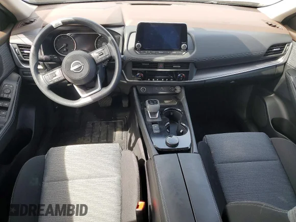 ✅ 2023 Nissan Rogue SV • VIN: JN8BT3BB4PW495038 • Lot: 53114056. Wystawiony na Copart z przebiegiem 13 737 mil. Bezpłatny archiwum sprzedaży aukcyjnych z USA i szczegółowy raport historii pojazdu na DreamBid. Zdjęcie 8.