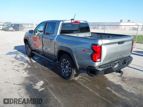 ✅ 2024 Chevrolet Colorado 4WD Z71 • VIN: 1GCPTDEK6R1186755 • Lot: 44930292. Wystawiony na IAAI z przebiegiem 5 762 mil. Bezpłatny archiwum sprzedaży aukcyjnych z USA i szczegółowy raport historii pojazdu na DreamBid. Zdjęcie 3.