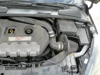 ✅ 2018 Ford Focus ST • VIN: 1FADP3L91JL232993 • Лот: 85438545. Опубликован ранее на Copart с пробегом 56 621 миль. Бесплатный доступ к архиву аукционных продаж из США и подробный отчёт об истории автомобиля на DreamBid. Изображение 15.