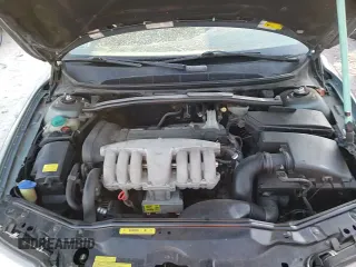 ✅ 2001 Volvo S80 • VIN: YV1TS94D511205974 • Лот: 84082494. Опубликован ранее на Copart с пробегом 238 833 миль. Бесплатный доступ к архиву аукционных продаж из США и подробный отчёт об истории автомобиля на DreamBid. Изображение 13.