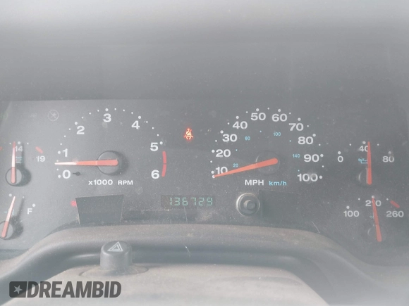 ✅ 2002 Jeep Wrangler Sport • VIN: 1J4FA49S32P735059 • Lot: 44442135. Wystawiony na IAAI z przebiegiem 136 729 mil. Bezpłatny archiwum sprzedaży aukcyjnych z USA i szczegółowy raport historii pojazdu na DreamBid. Zdjęcie 7.