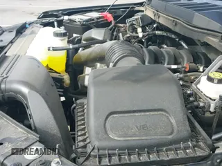 ✅ 2025 Ford F-150 XLT • VIN: 1FTFW3L57SKD98557 • Лот: 43476512. Опубликован ранее на IAAI с пробегом 10 457 миль. Бесплатный доступ к архиву аукционных продаж из США и подробный отчёт об истории автомобиля на DreamBid. Изображение 19.