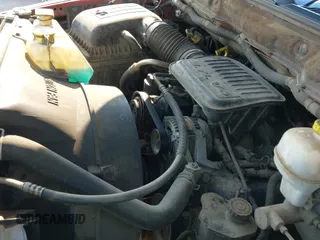 2007 Dodge 1500 ST z VIN 1D7HA18K47J577619, wystawiony jako IAAI lot #42921077 z przebiegiem 207 396 mil mil oraz . Historia ofert i sprzedaży dostępna na DreamBid. Obrazek 13.