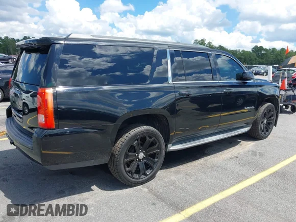 ✅ 2015 GMC Yukon XL SLE • VIN: 1GKS2GKC6FR233151 • Лот: 42988810. Опубликован ранее на IAAI с пробегом 200 993 миль. Бесплатный доступ к архиву аукционных продаж из США и подробный отчёт об истории автомобиля на DreamBid. Изображение 4.