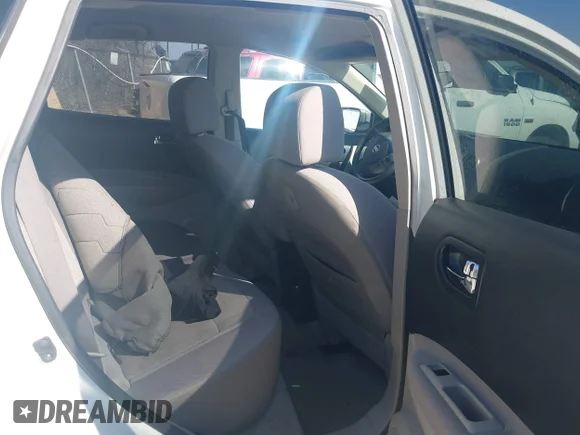 ✅ 2013 Nissan Rogue S • VIN: JN8AS5MT1DW517895 • Lot: 41525276. Wystawiony na IAAI z przebiegiem 190 238 mil. Bezpłatny archiwum sprzedaży aukcyjnych z USA i szczegółowy raport historii pojazdu na DreamBid. Zdjęcie 8.