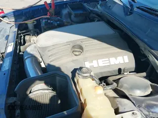 ✅ 2013 Dodge Challenger R/T Classic • VIN: 2C3CDYBT5DH611493 • Lot: 42227574. Wystawiony na IAAI z przebiegiem 76 907 mil. Bezpłatny archiwum sprzedaży aukcyjnych z USA i szczegółowy raport historii pojazdu na DreamBid. Zdjęcie 19.