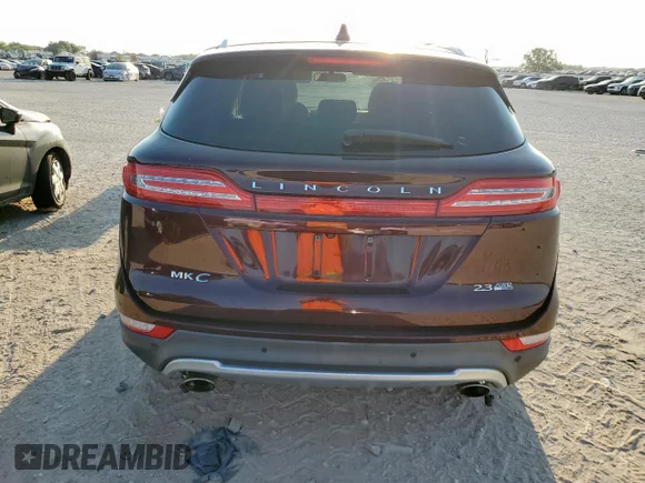 ✅ 2016 Lincoln MKC Reserve • VIN: 5LMTJ3DH8GUJ23701 • Лот: 81040985. Опубліковано раніше на Copart з пробігом Не вказано. Безкоштовний доступ до архіву аукціонних продажів зі США та докладний звіт про історію автомобіля на DreamBid. Зображення 6.