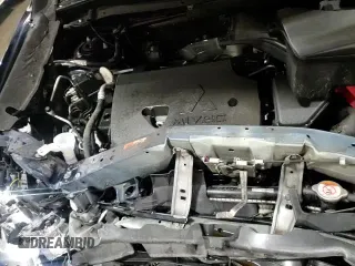 ✅ 2018 Mitsubishi Outlander ES • VIN: JA4AZ3A30JZ046486 • Lot: 90344405. Listed on Copart with 71,797 mi. Free auction sales archive from the USA and detailed vehicle history report at DreamBid. Image 16.