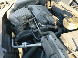 2003 Saturn ION ION 3 z VIN 1G8AK52F73Z125522, wystawiony jako IAAI lot #41415854 z przebiegiem 154 691 mil mil oraz . Historia ofert i sprzedaży dostępna na DreamBid. Obrazek 12.