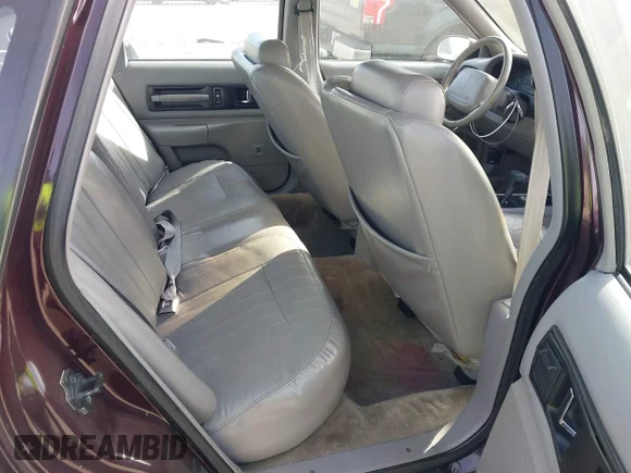 ✅ 1996 Chevrolet Caprice 1SA Special Value • VIN: 1G1BL52P5TR171830 • Лот: 43967296. Опубліковано раніше на IAAI з пробігом 169 364 миль. Безкоштовний доступ до архіву аукціонних продажів зі США та докладний звіт про історію автомобіля на DreamBid. Зображення 8.