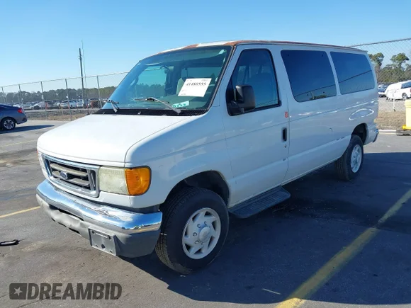 ✅ 2006 Ford Econoline Passenger XL • VIN: 1FBNE31L06DB15060 • Lot: 41480555. Wystawiony na IAAI z przebiegiem 217 700 mil. Bezpłatny archiwum sprzedaży aukcyjnych z USA i szczegółowy raport historii pojazdu na DreamBid. Zdjęcie 2.