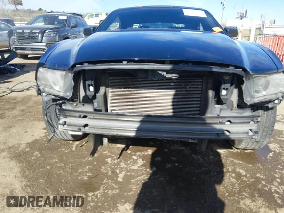 ✅ 2014 Ford Mustang V6 • VIN: 1ZVBP8EM9E5297078 • Lot: 44659463. Wystawiony na IAAI z przebiegiem 133 549 mil. Bezpłatny archiwum sprzedaży aukcyjnych z USA i szczegółowy raport historii pojazdu na DreamBid. Zdjęcie 6.