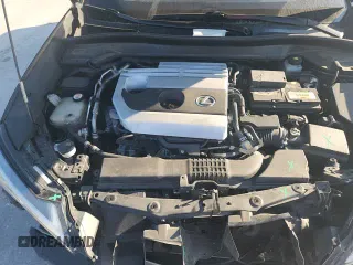 ✅ 2019 Lexus UX 200 • VIN: JTHY3JBH6K2008659 • Lot: 81115685. Listed on Copart with 129,636 mi. Free auction sales archive from the USA and detailed vehicle history report at DreamBid. Image 13.