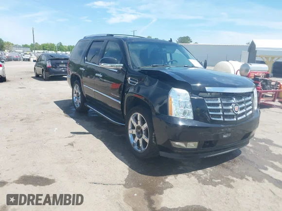 ✅ 2008 Cadillac Escalade • VIN: 1GYEC63818R112129 • Lot: 42005558. Listed on IAAI with 162,875 mi. Free auction sales archive from the USA and detailed vehicle history report at DreamBid. Image 1.